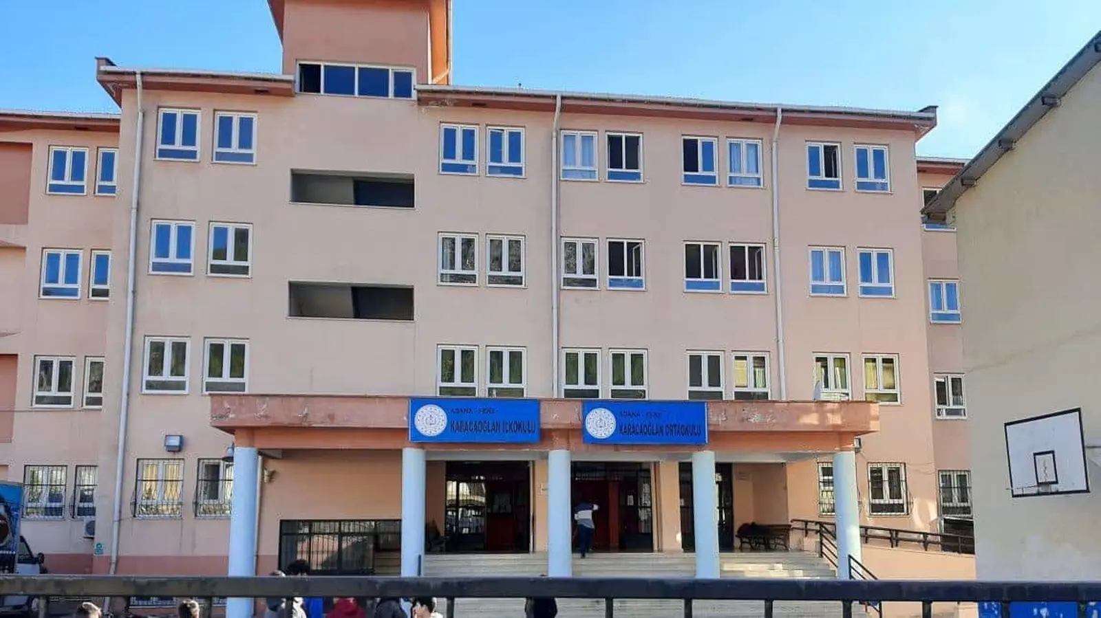 Karacaoğlan İlkokulu