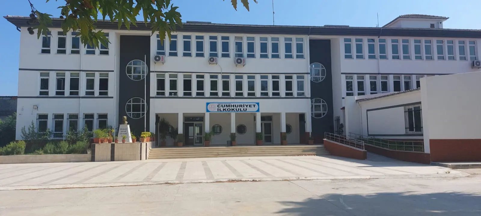Kurum Kapak Görseli