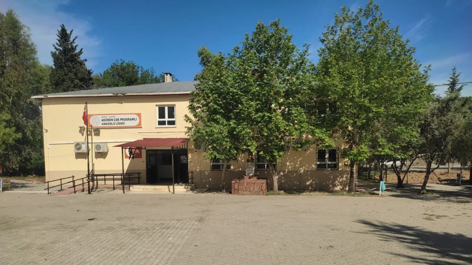 Kurum Kapak Görseli