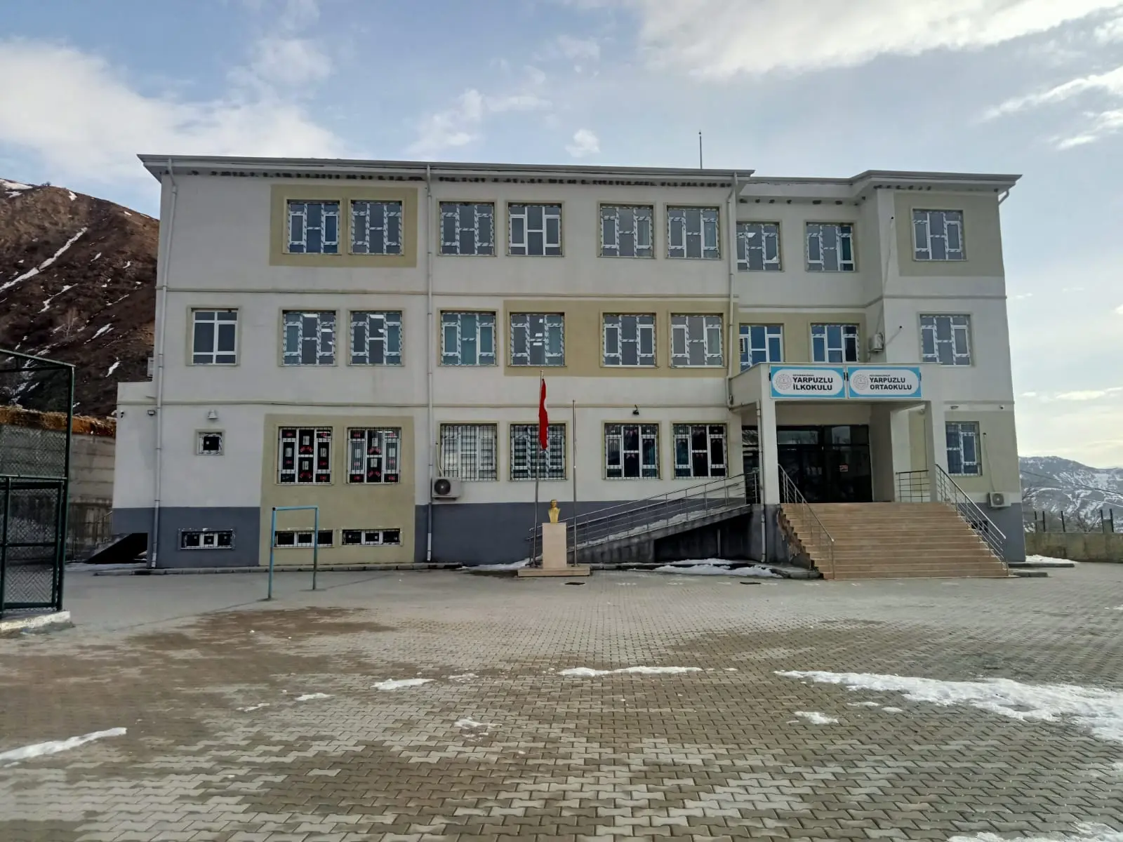 Kurum Kapak Görseli