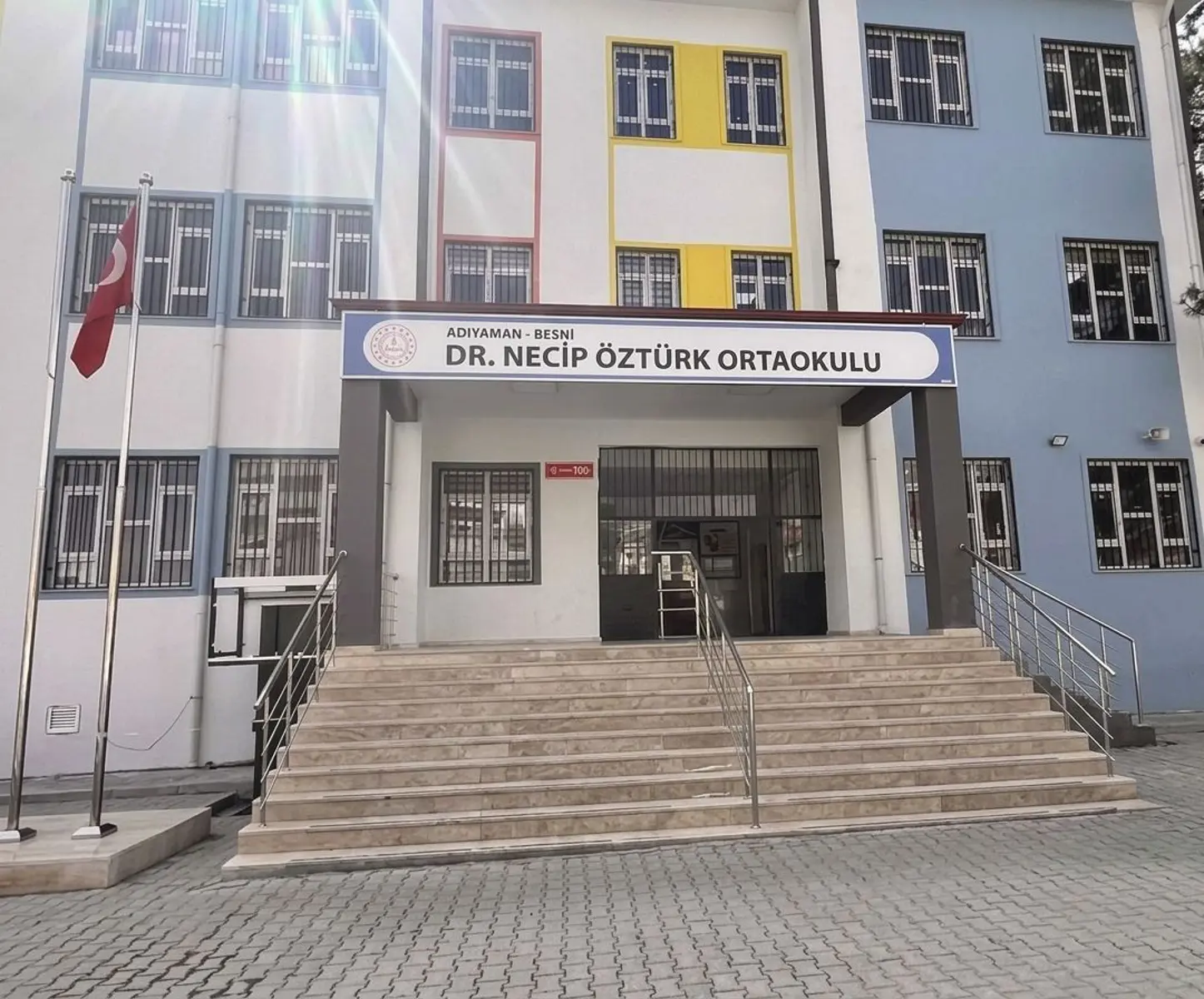 Kurum Kapak Görseli