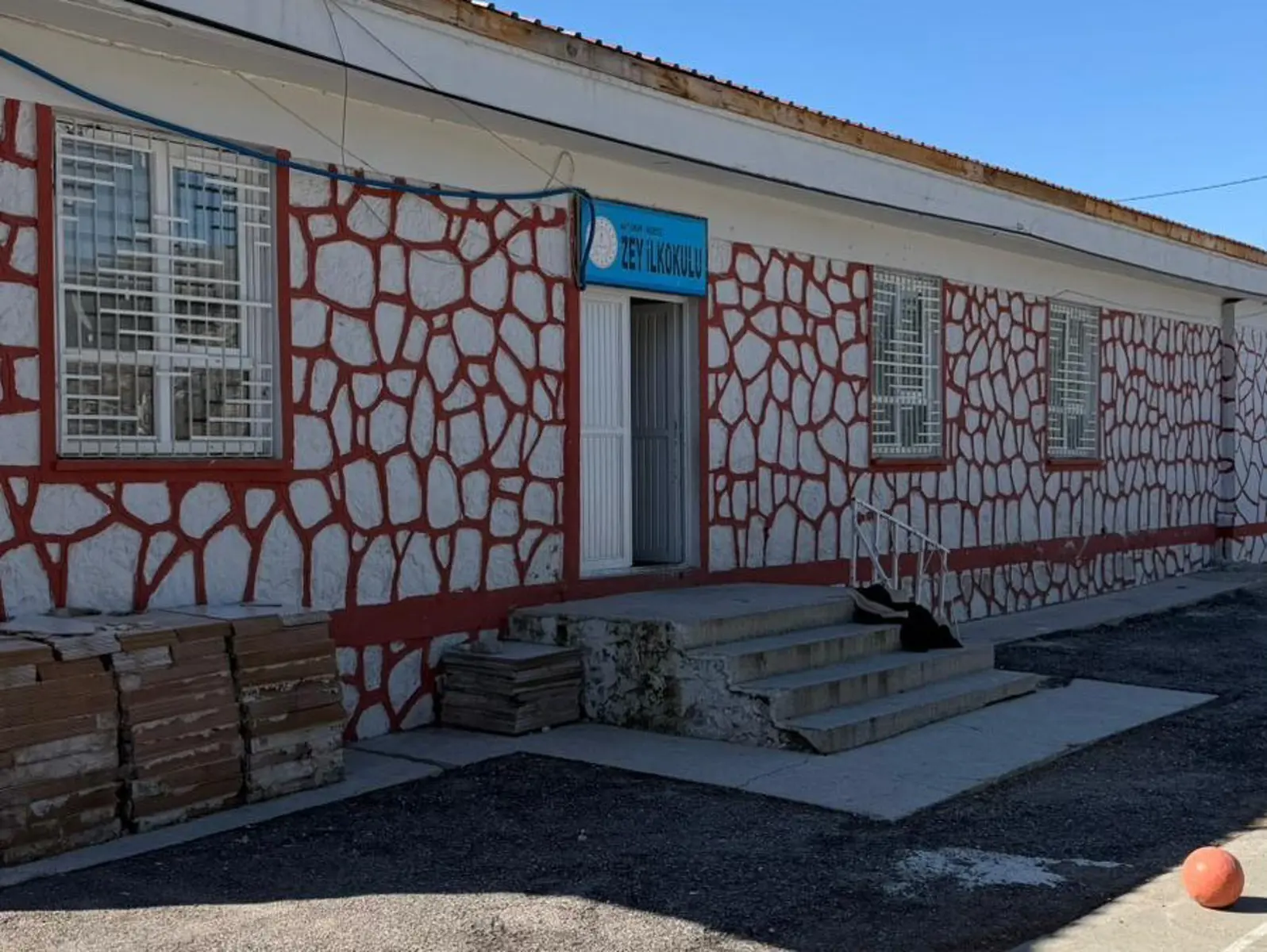 Zey İlkokulu