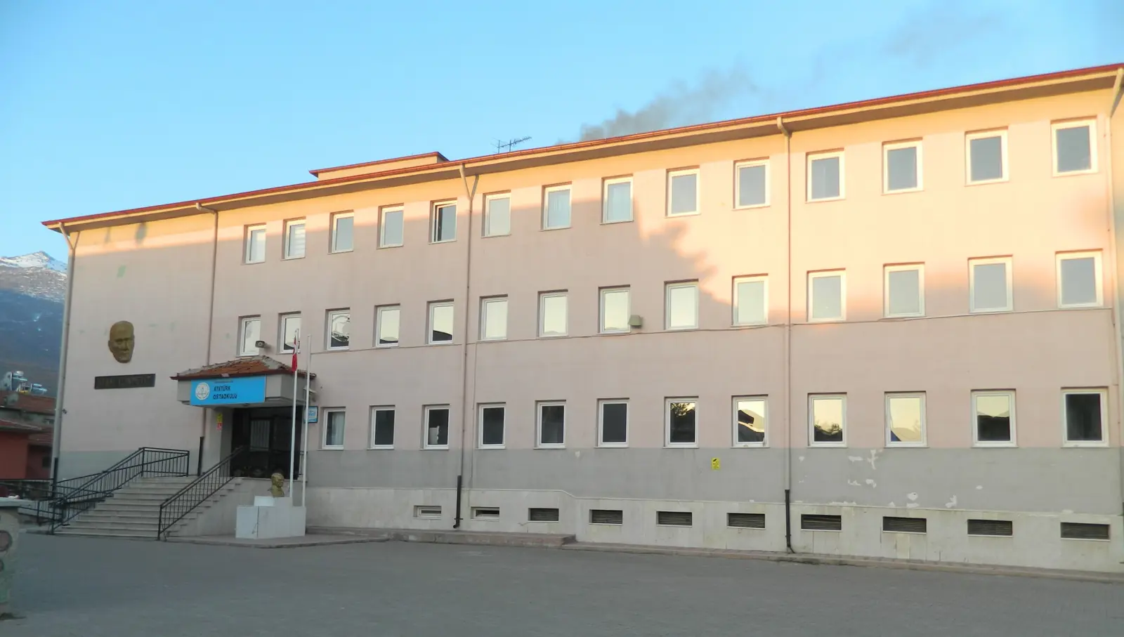 Kurum Kapak Görseli
