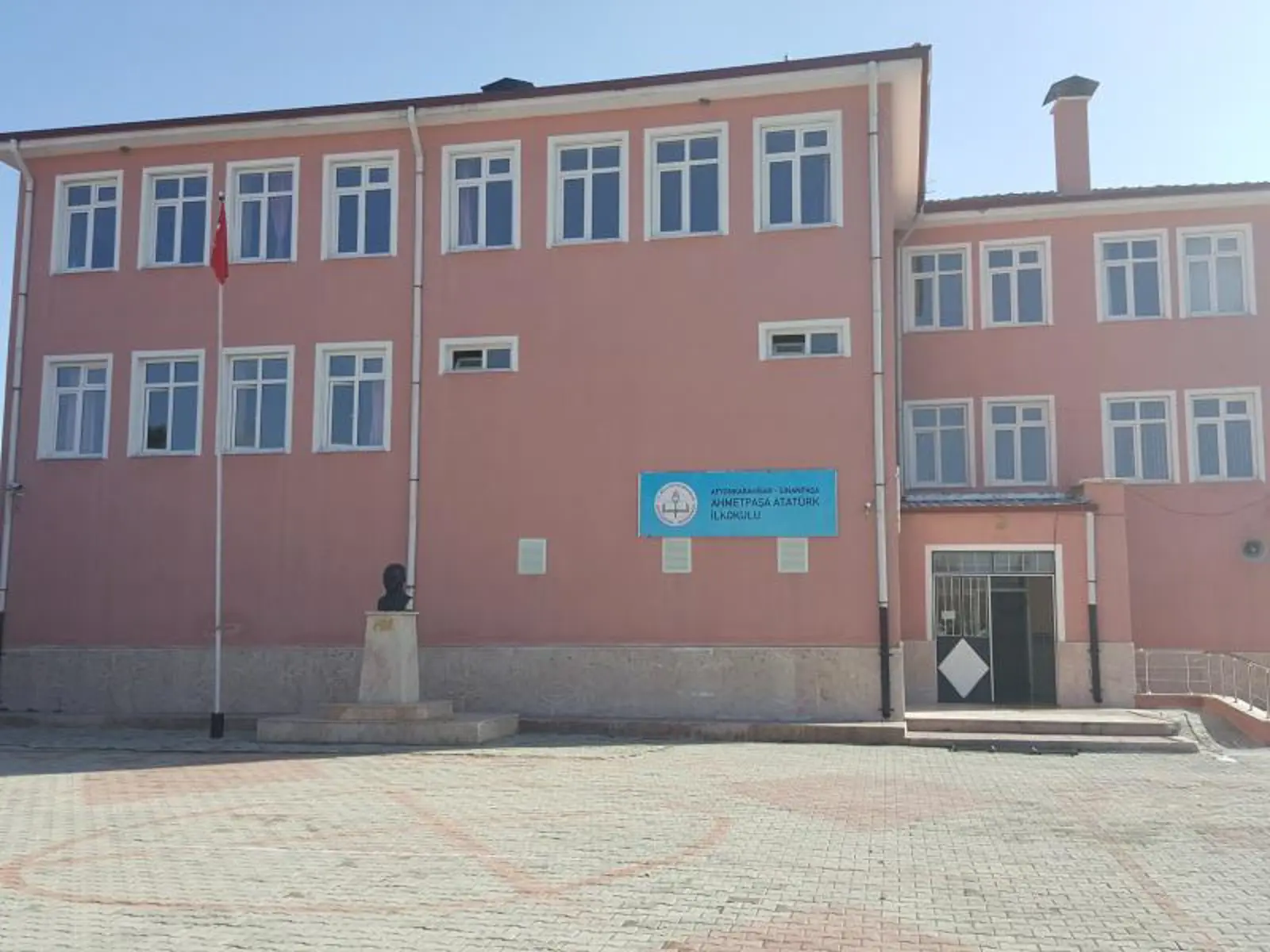 Ahmetpaşa Atatürk İlkokulu