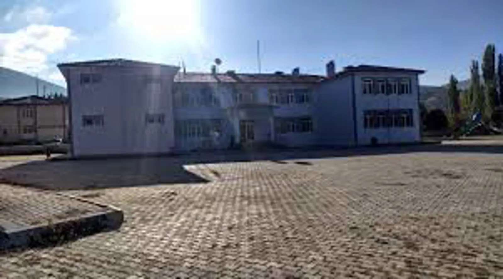 Kurum Kapak Görseli