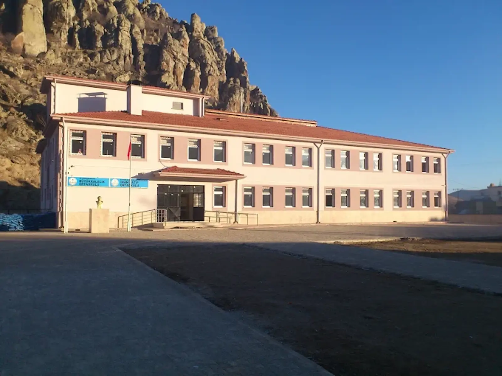 Kurum Kapak Görseli