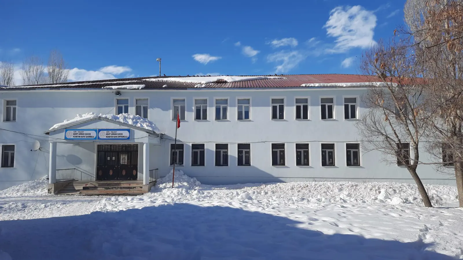 Kurum Kapak Görseli
