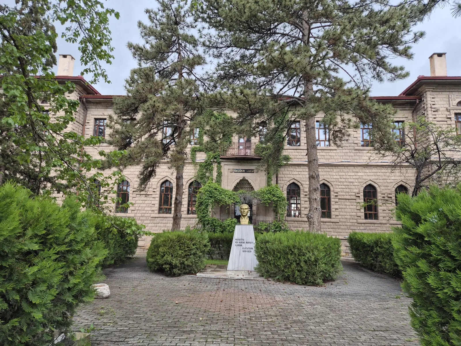 Aksaray Lisesi