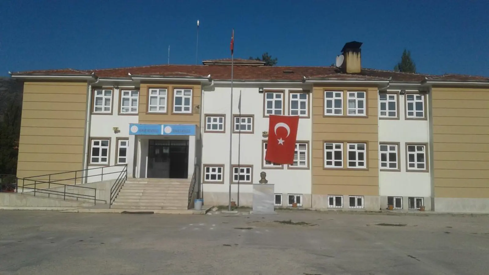 Gümüş İlkokulu
