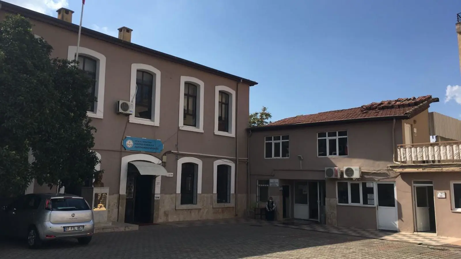 Kurum Kapak Görseli