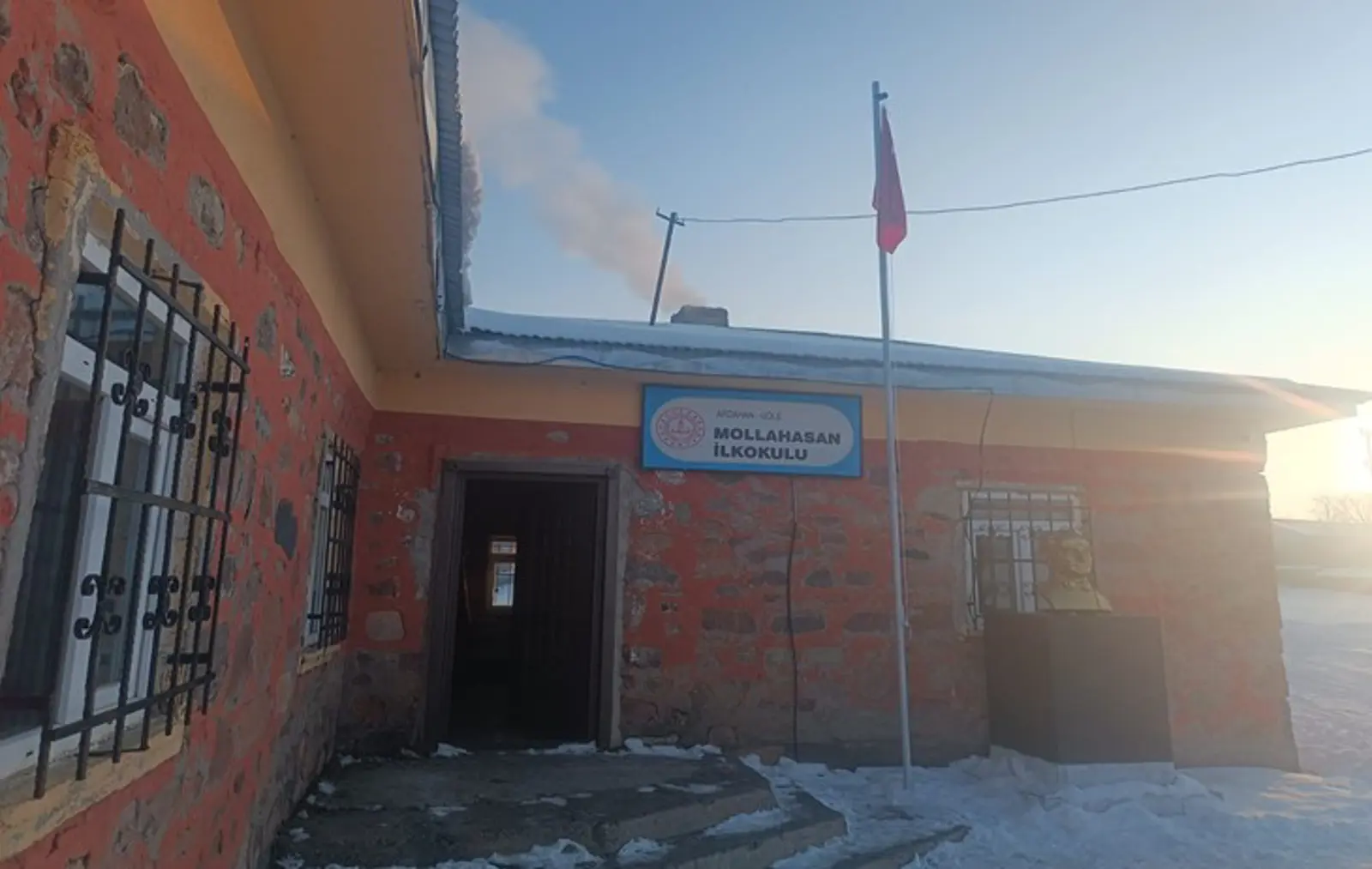 Kurum Kapak Görseli