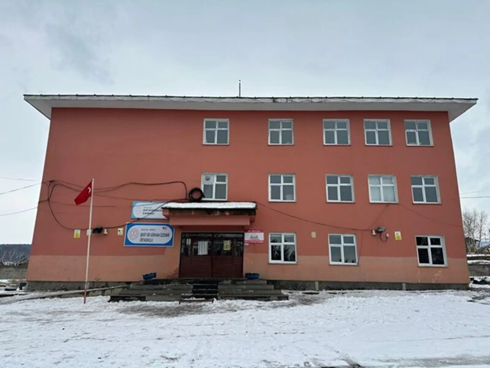 Kurum Kapak Görseli