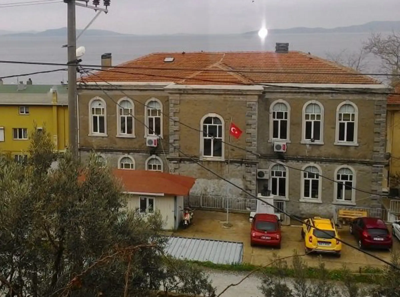 Kurum Kapak Görseli