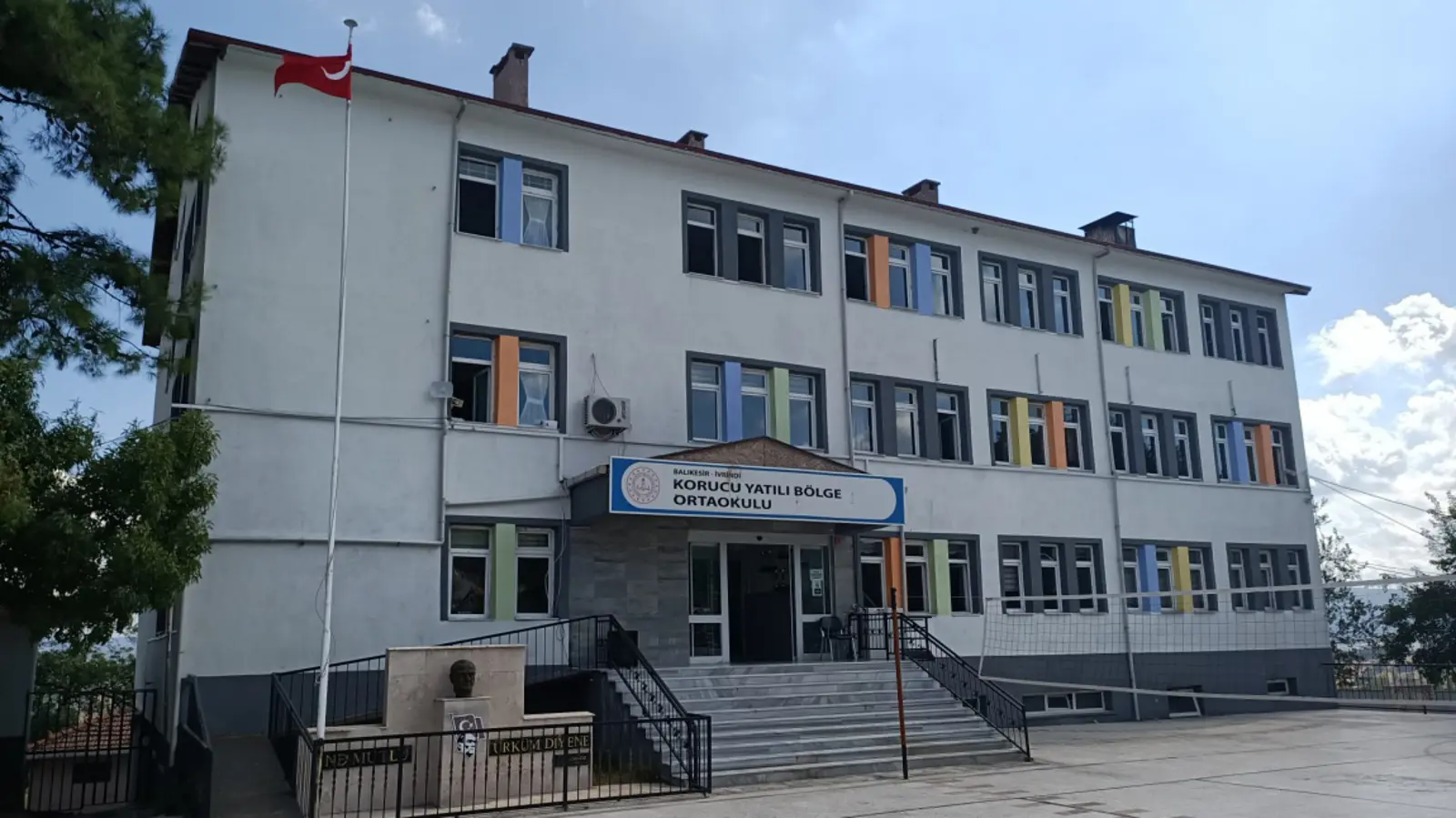 Kurum Kapak Görseli