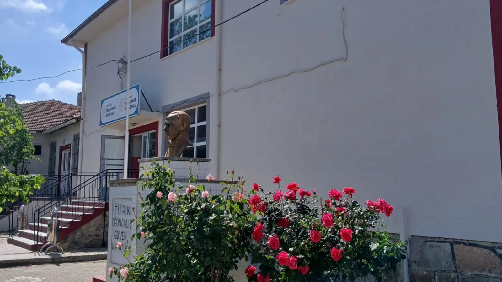 Kurum Kapak Görseli
