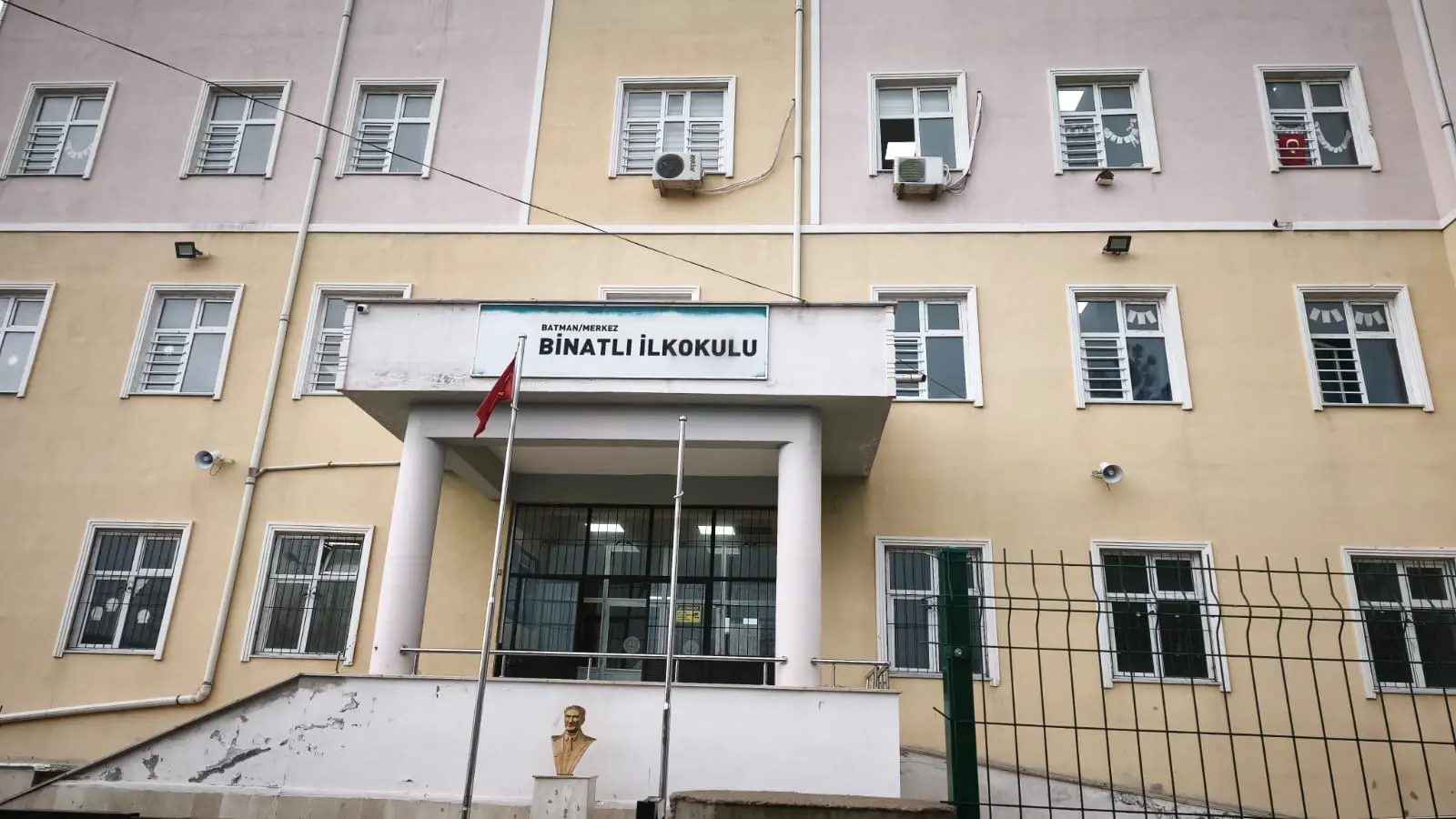 Kurum Kapak Görseli