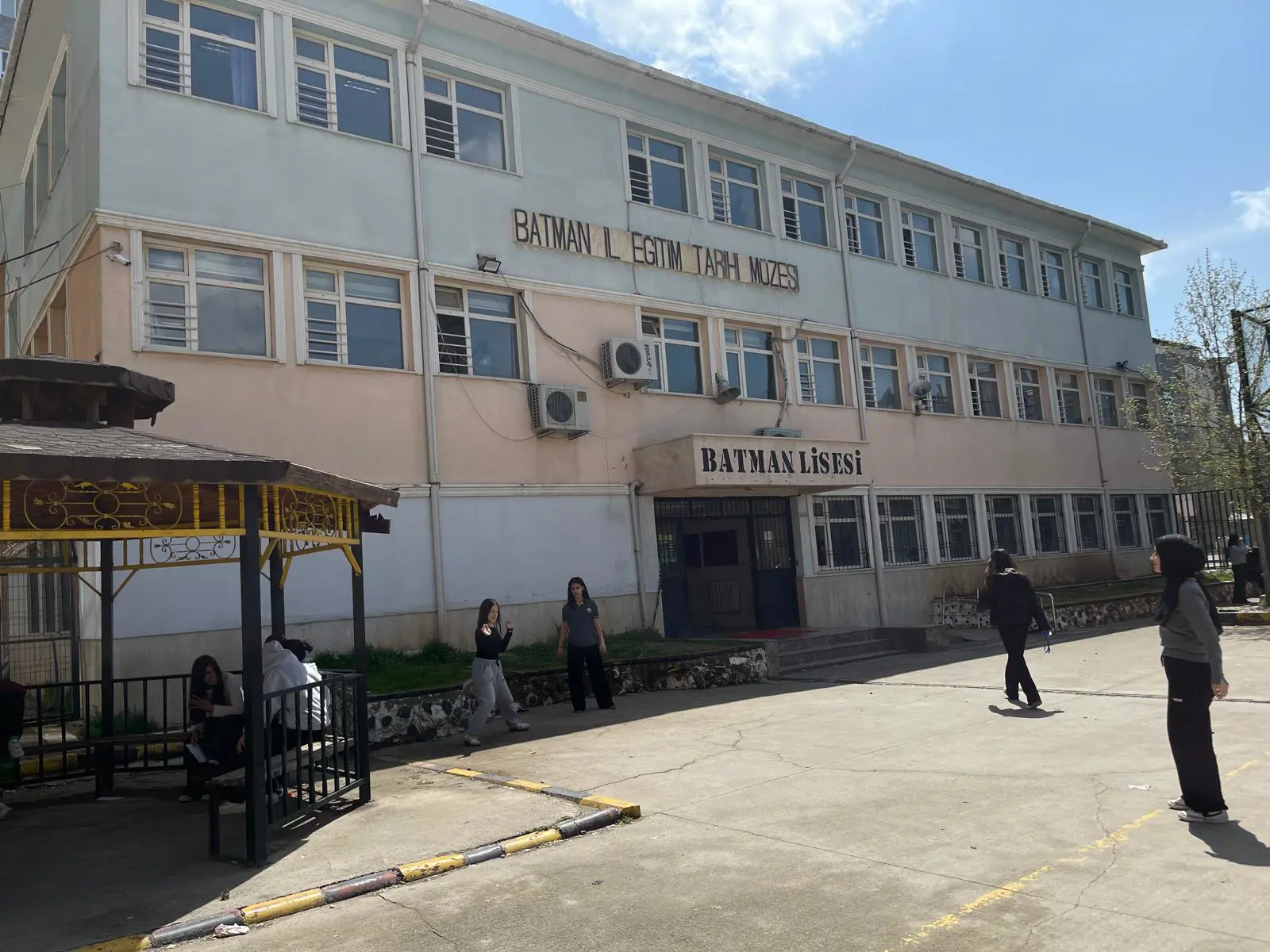 Kurum Kapak Görseli