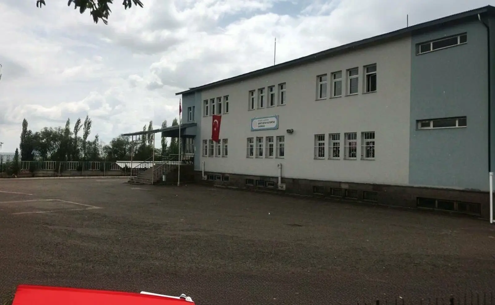 Kurum Kapak Görseli