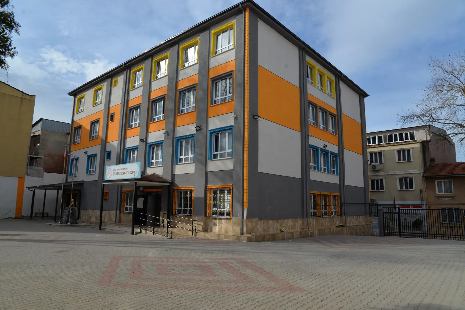 Kurum Kapak Görseli
