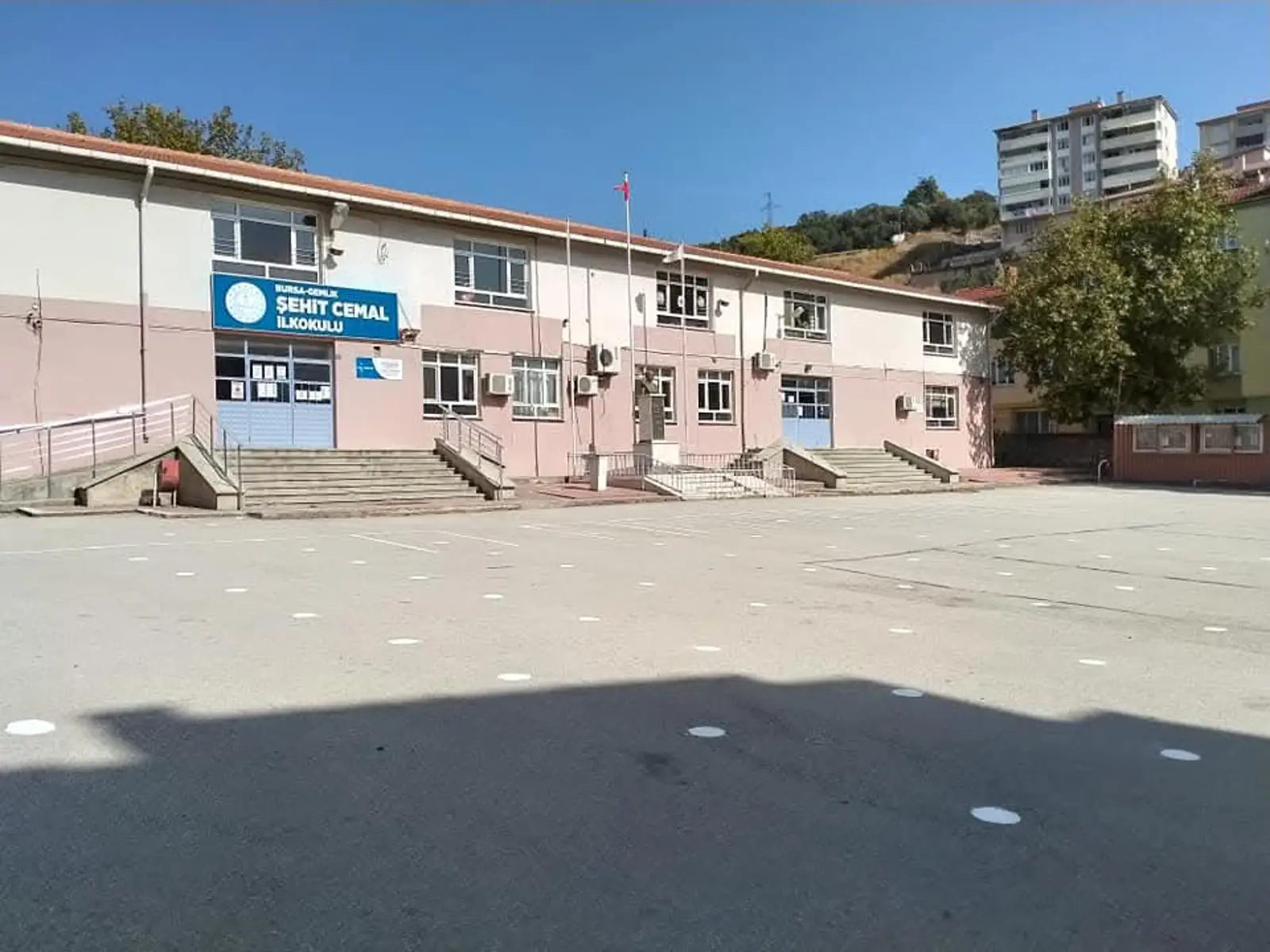 Kurum Kapak Görseli