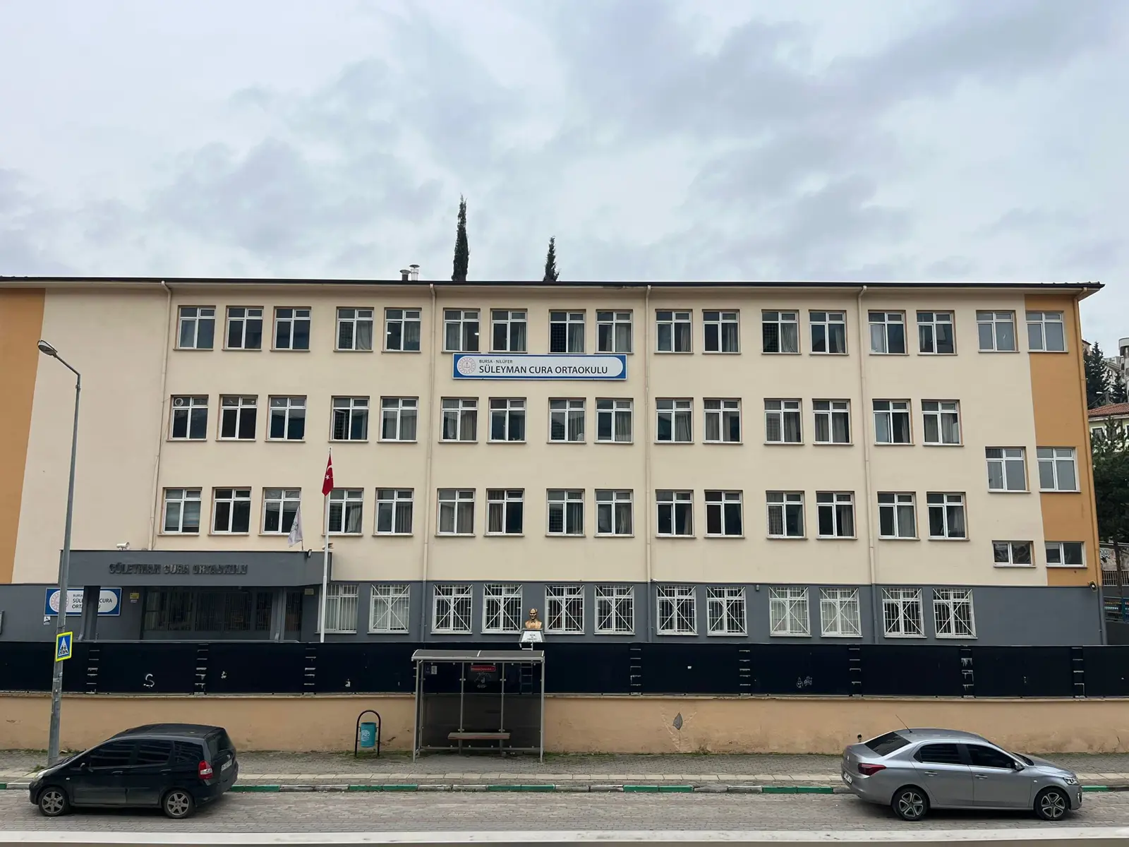 Kurum Kapak Görseli