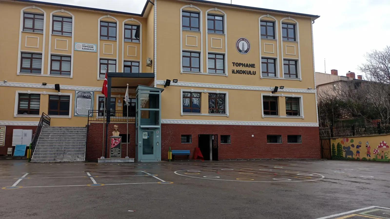 Kurum Kapak Görseli