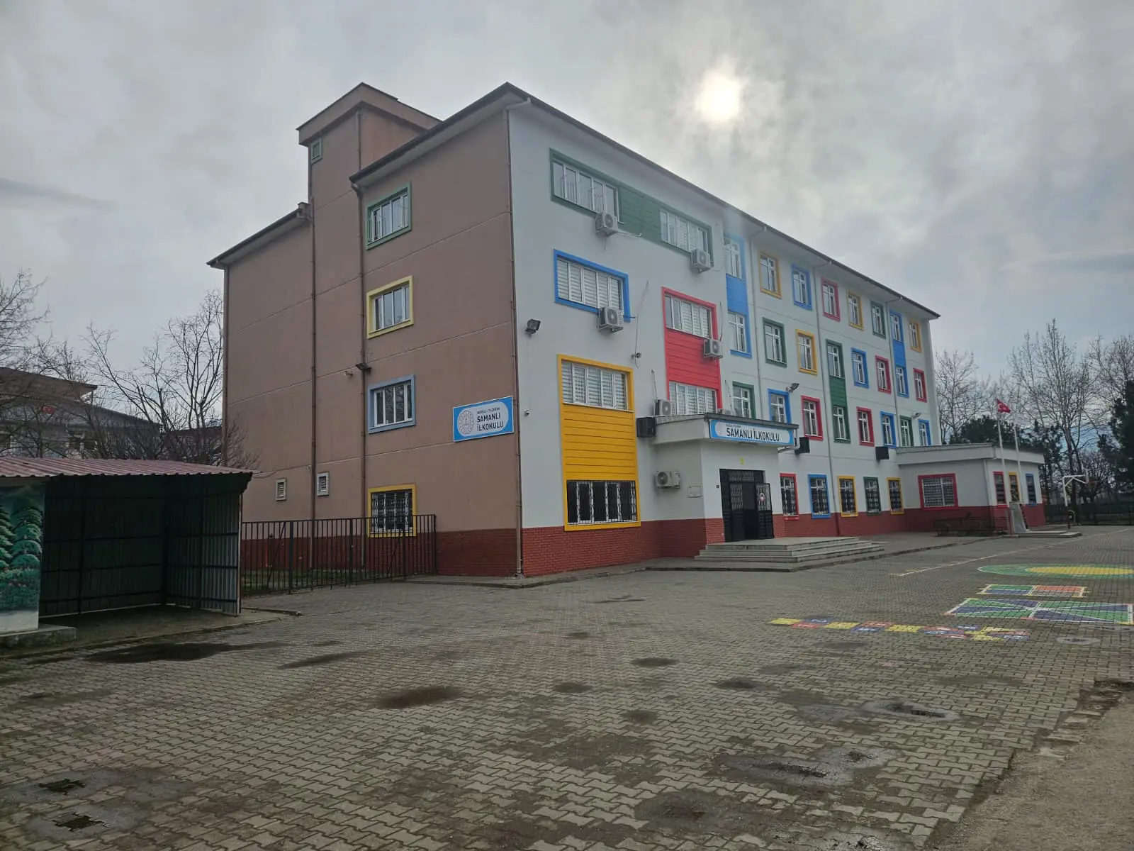 Kurum Kapak Görseli