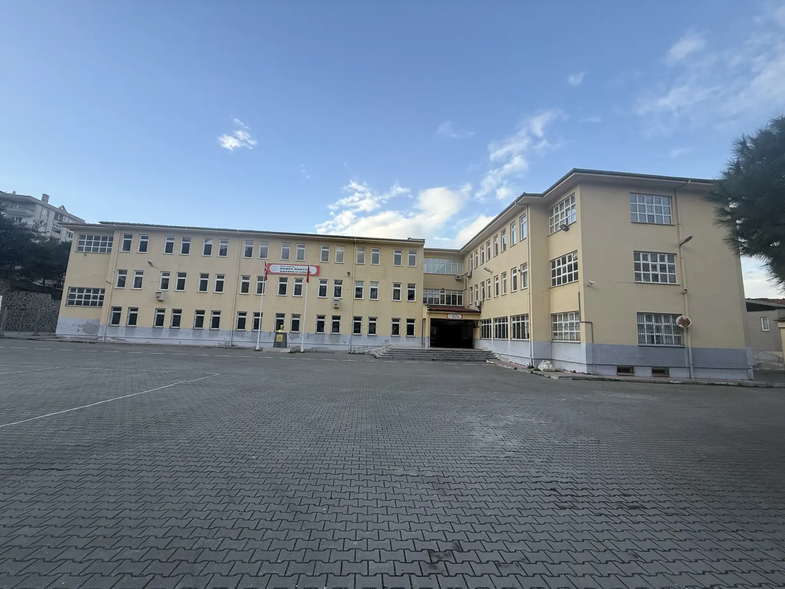 Kurum Kapak Görseli