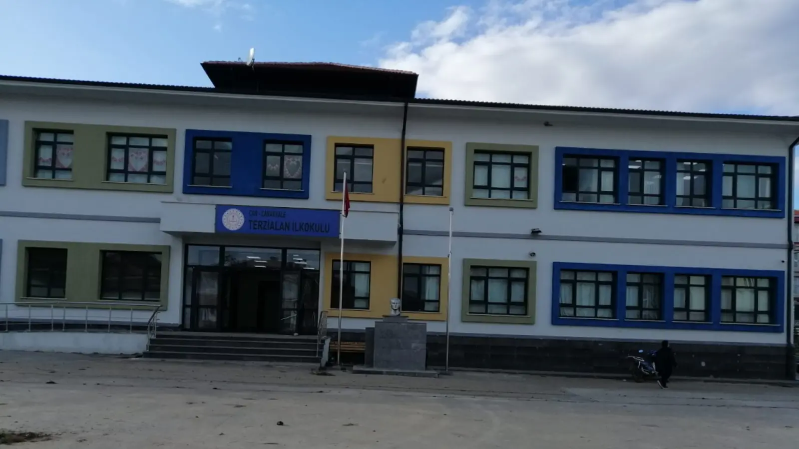 Kurum Kapak Görseli