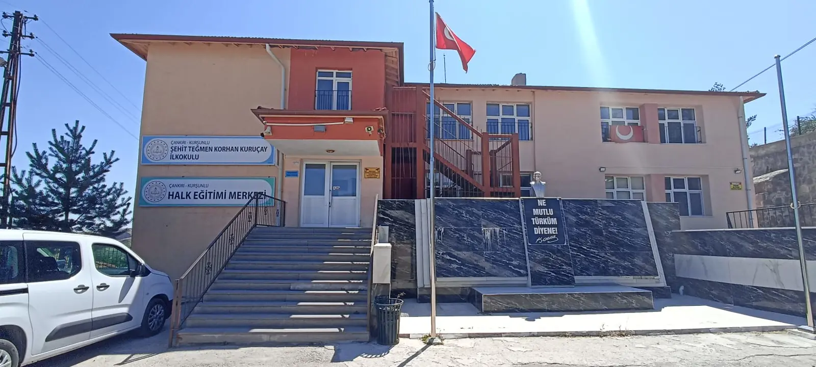 Kurum Kapak Görseli