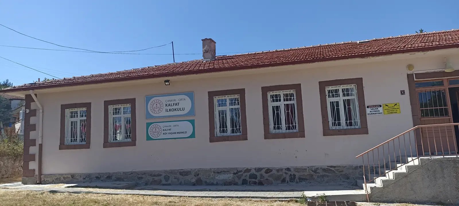 Kalfat İlkokulu