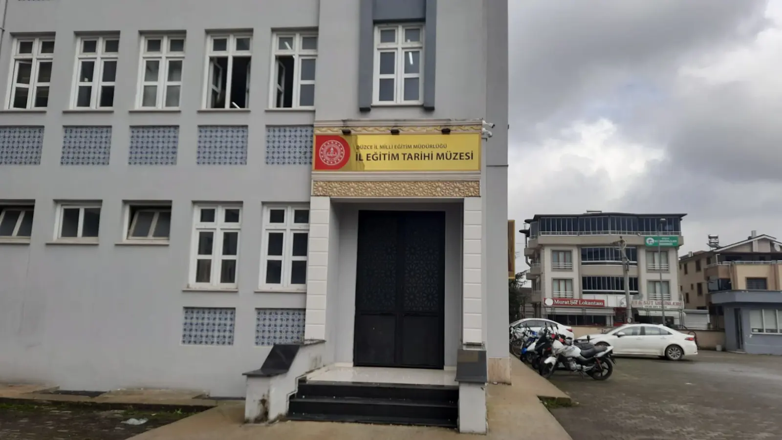 Kurum Kapak Görseli