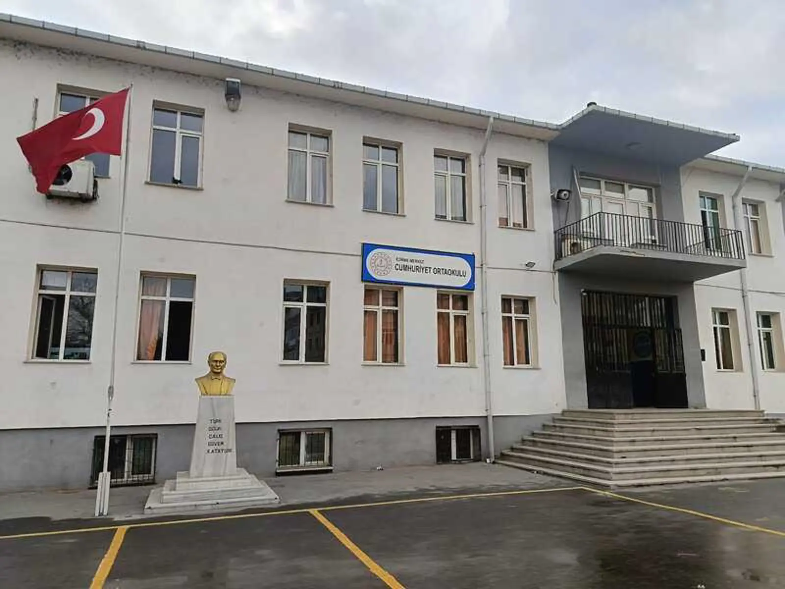 Kurum Kapak Görseli