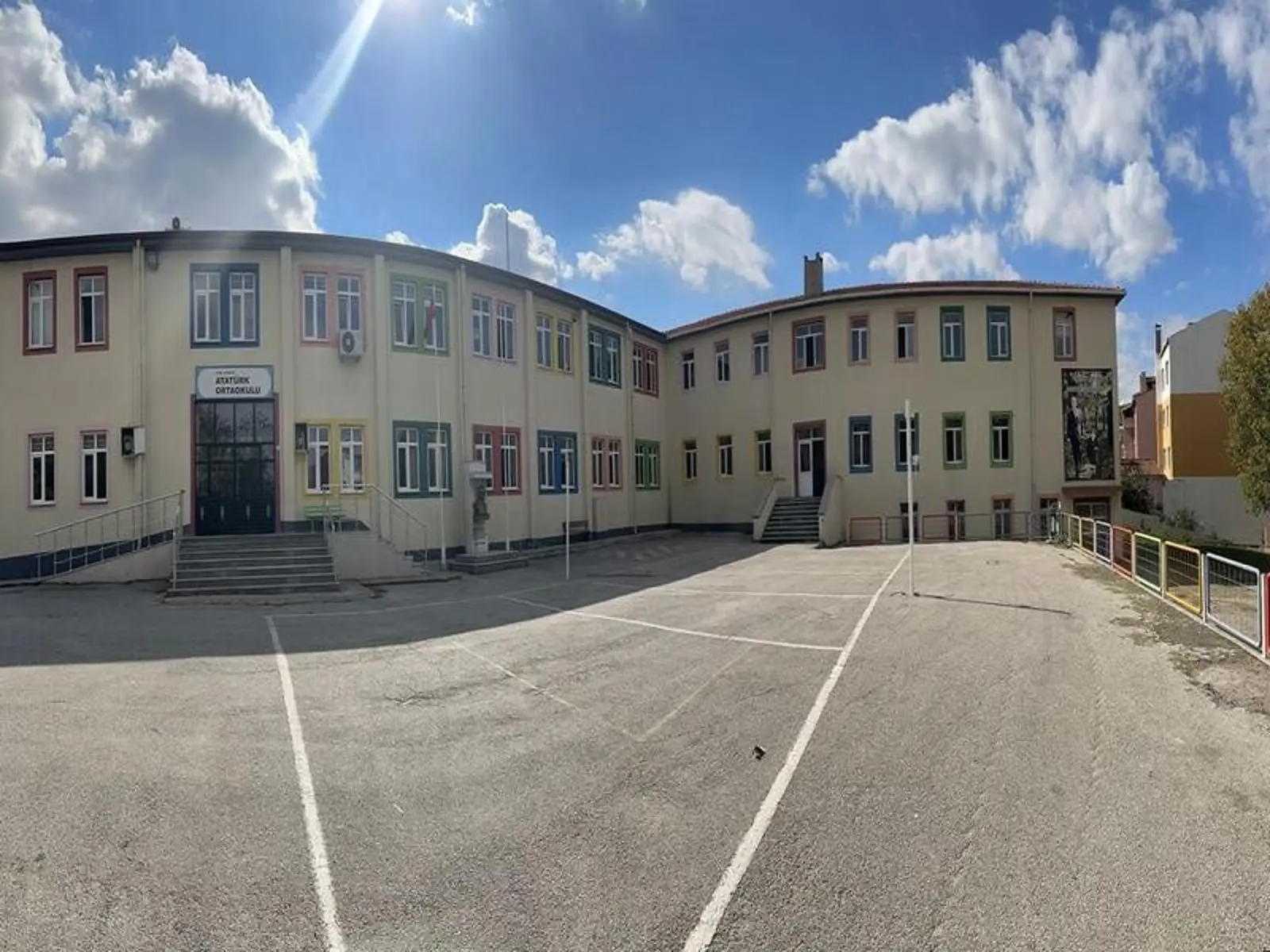 Kurum Kapak Görseli