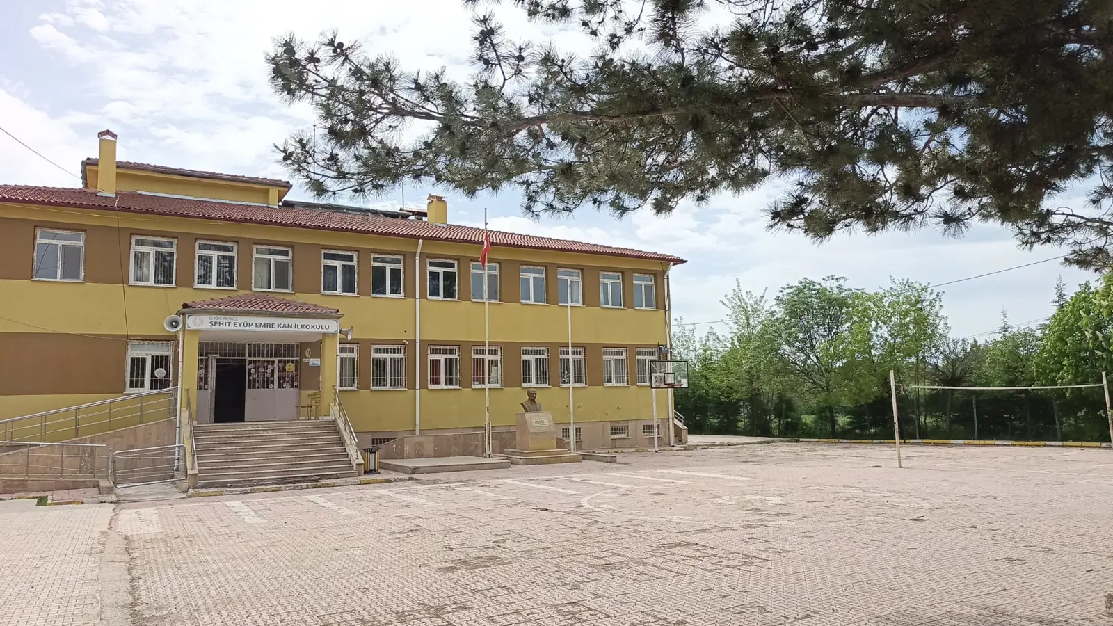 Kurum Kapak Görseli