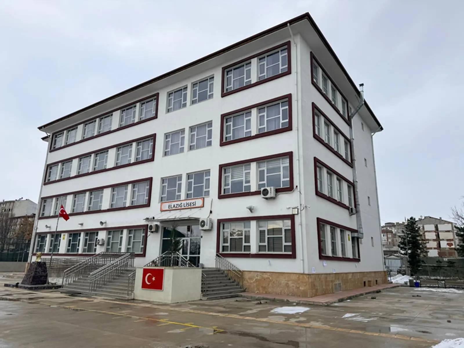 Kurum Kapak Görseli