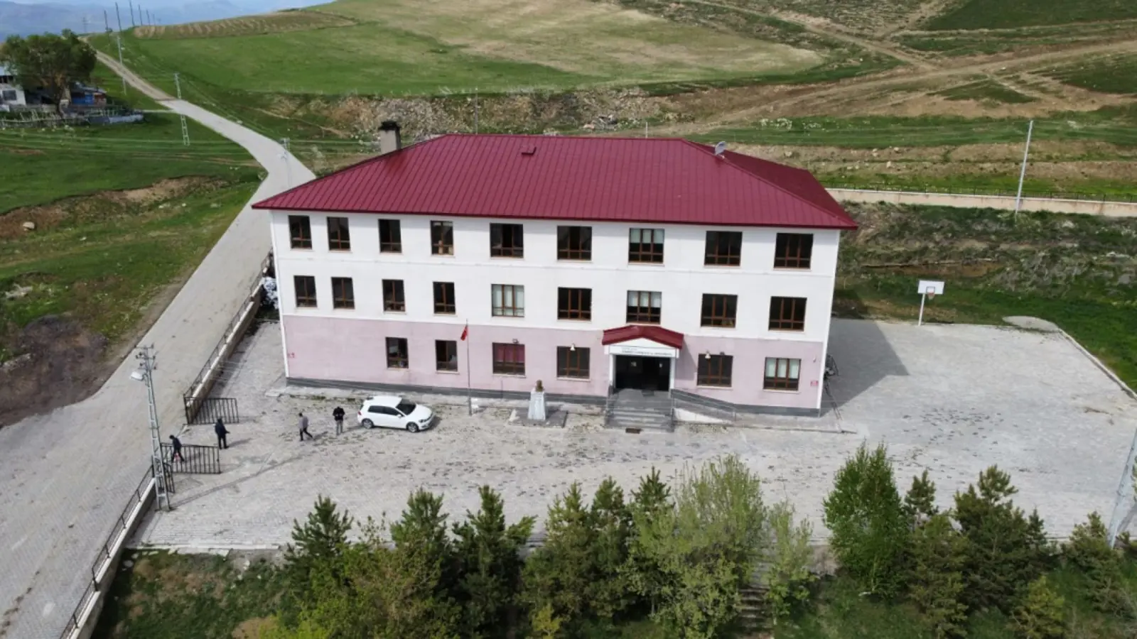 Kurum Kapak Görseli