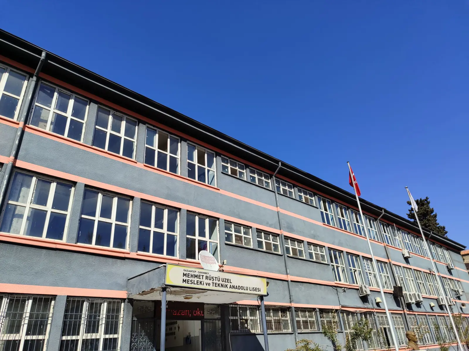 Kurum Kapak Görseli