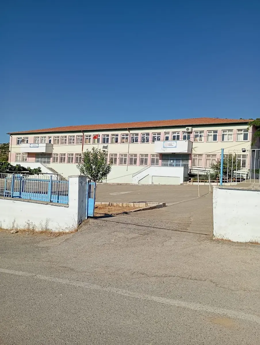 Adaklı İlköğretim Okulu 