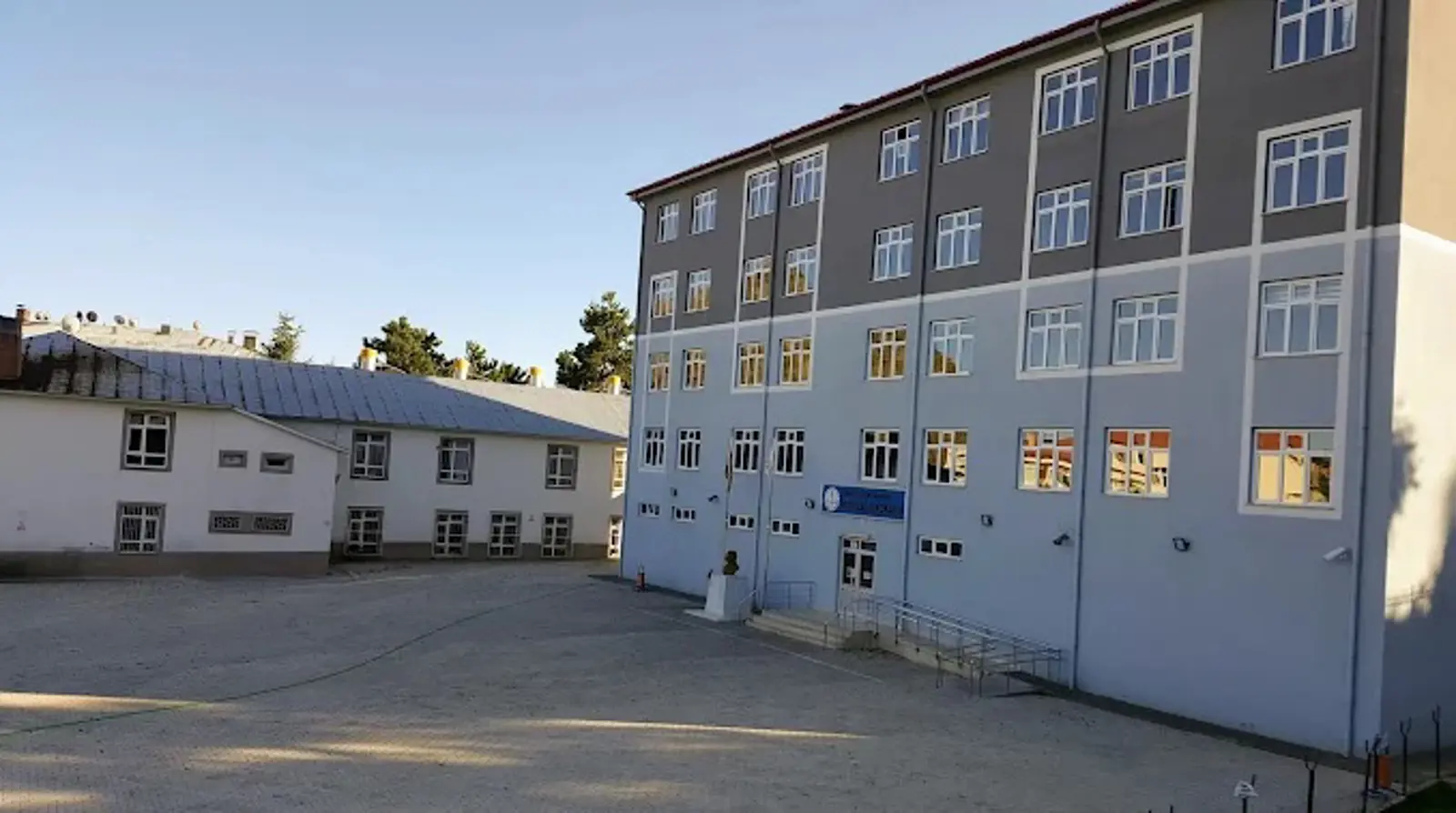 Kurum Kapak Görseli