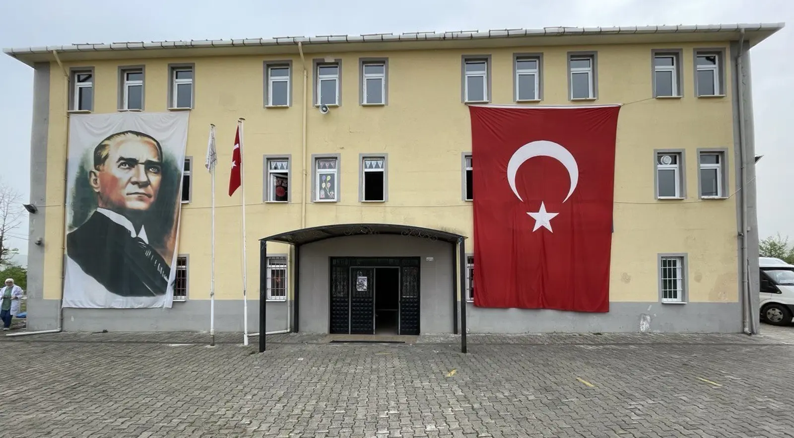 Kurum Kapak Görseli