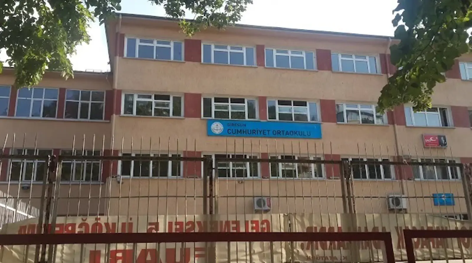 Kurum Kapak Görseli