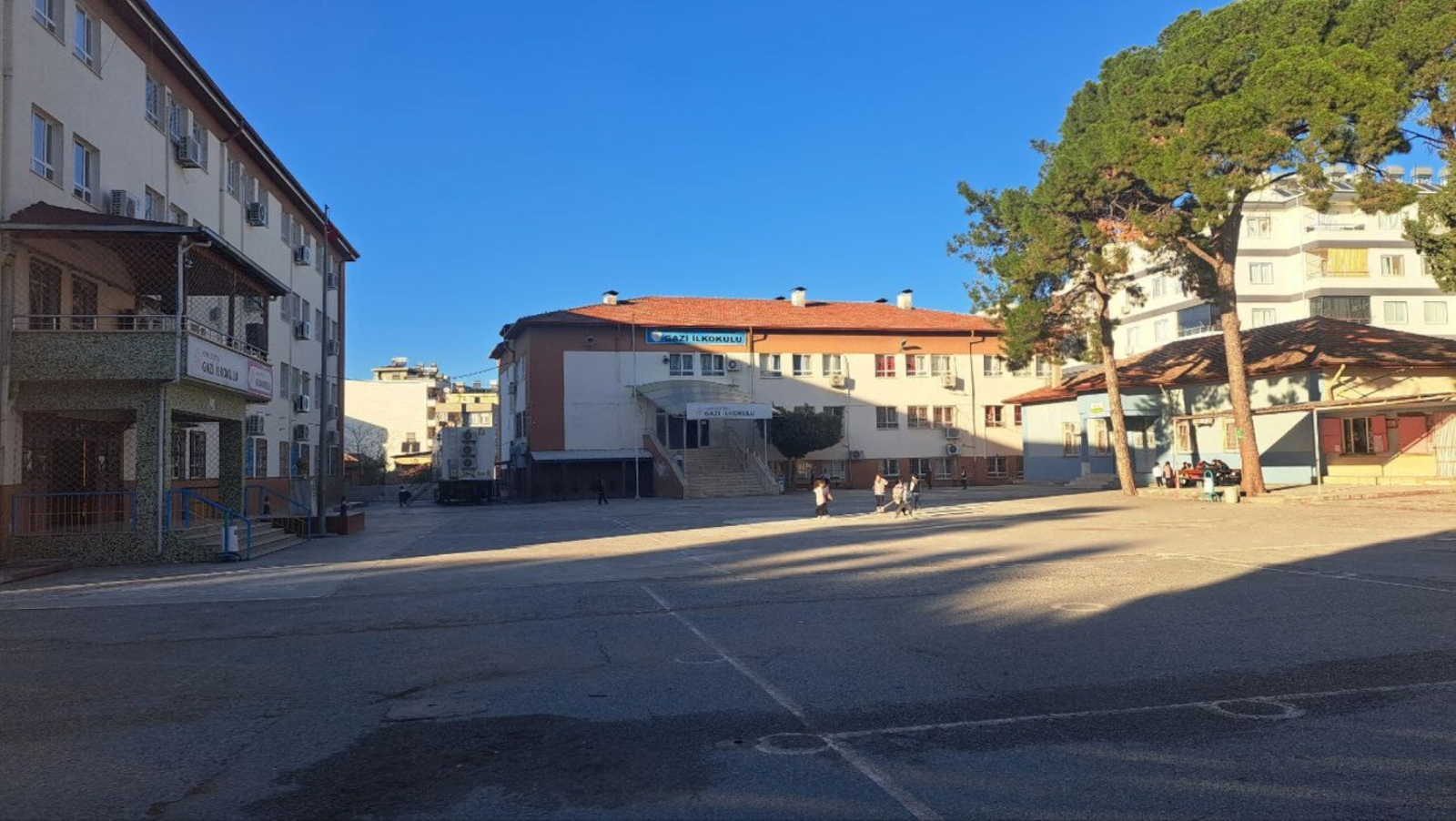 Kurum Kapak Görseli