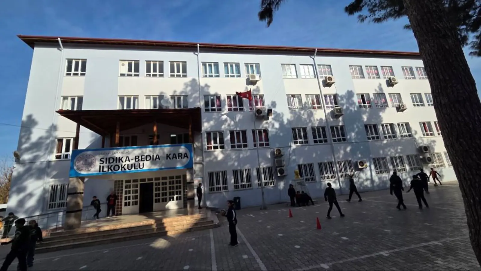 Kurum Kapak Görseli