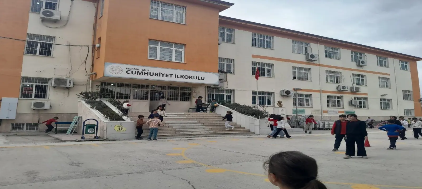Kurum Kapak Görseli
