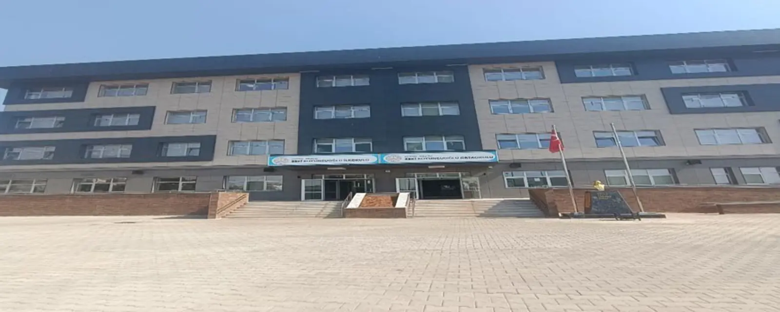 Zeki Koyuncuoğlu İlkokulu