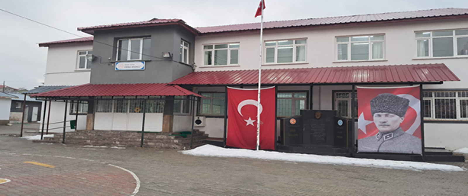 Kurum Kapak Görseli
