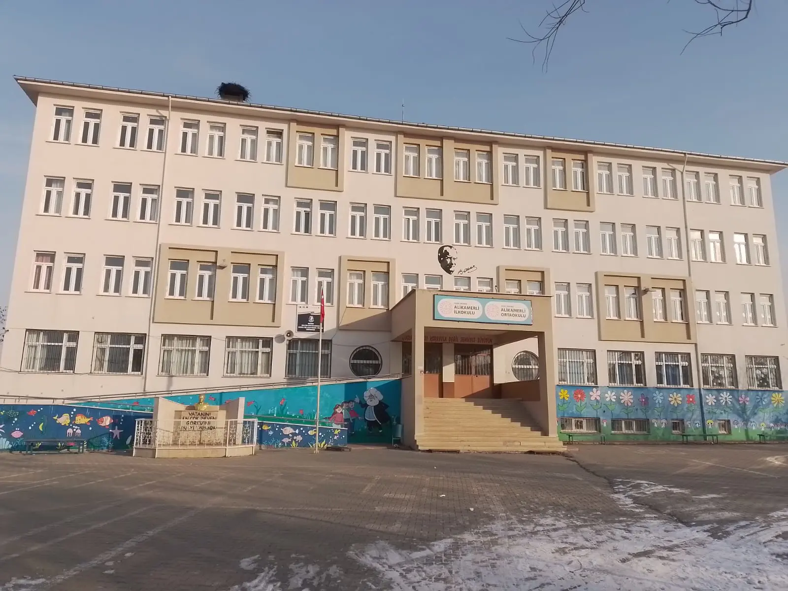 Alikamerli İlkokulu