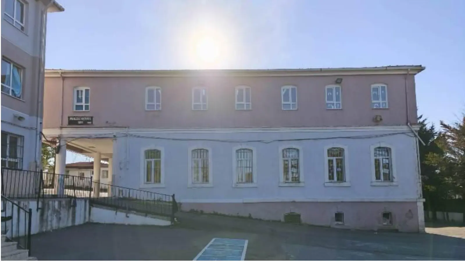 Kurum Kapak Görseli