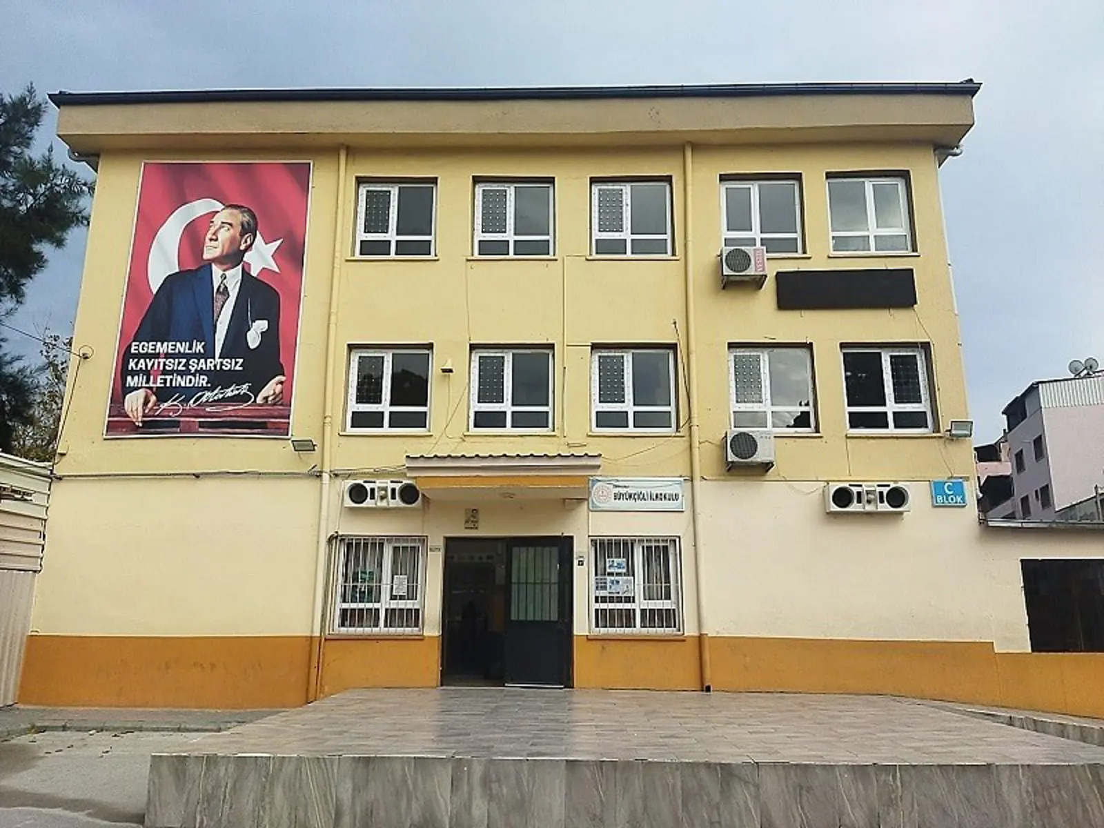 Kurum Kapak Görseli